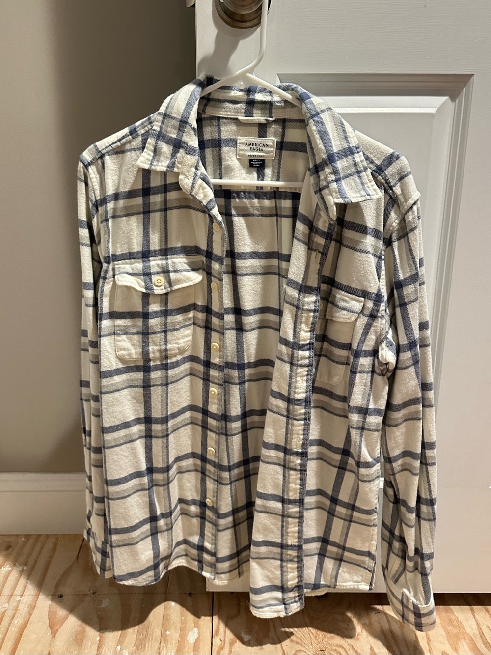 Men’s American Eagle Outfitters Cream & Blue Plaid Shirt Jacket